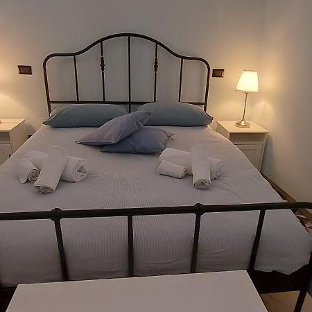 Casa Jo Bed & Breakfast Bari Bagian luar foto